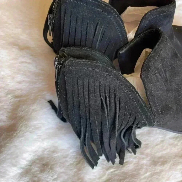 Carlos Santana Cleo Fringe Bootie - Picture 4 of 6